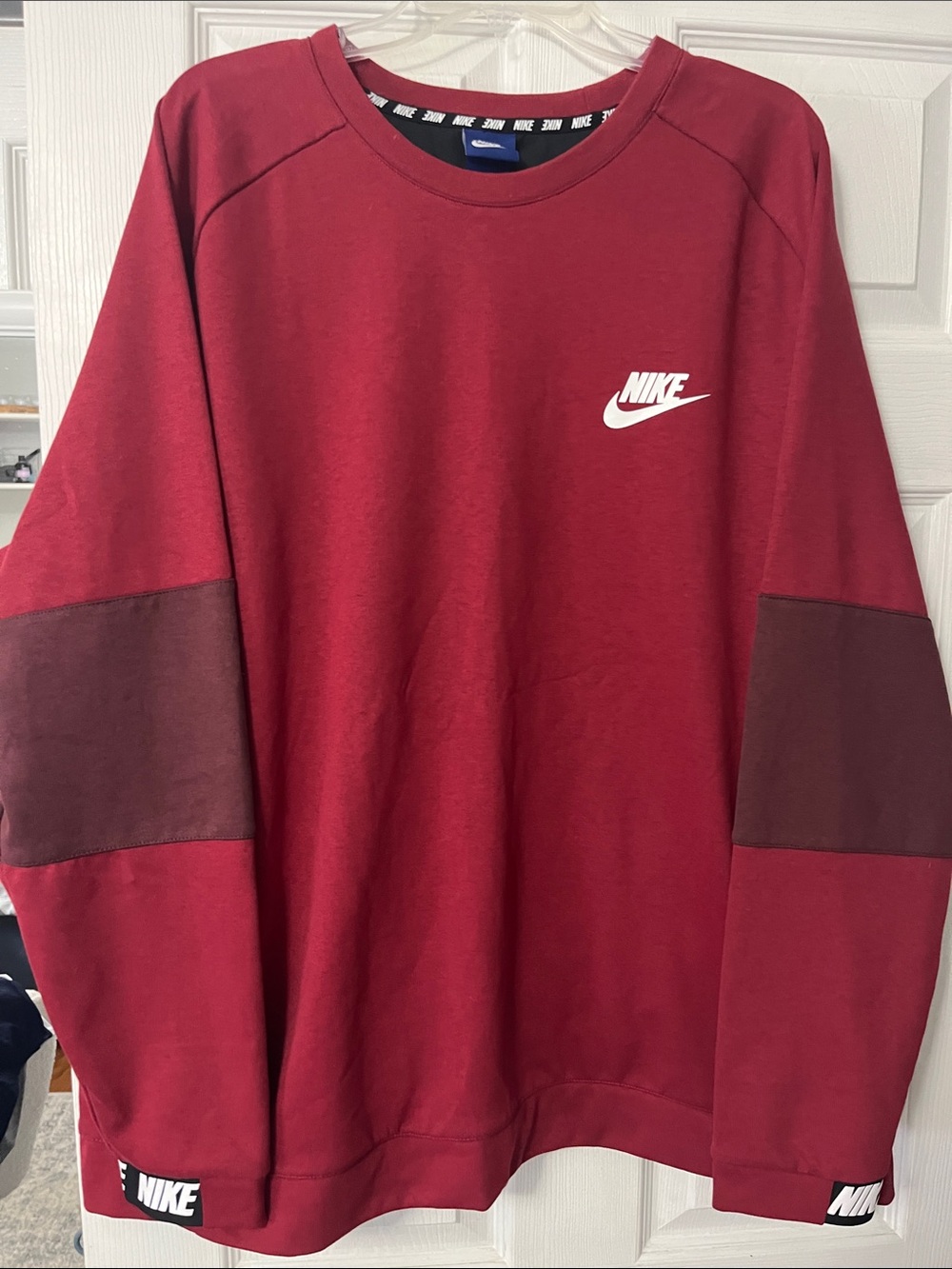 Nike Men’s Maroon Crewneck Sweatshirt with Elbow Panels